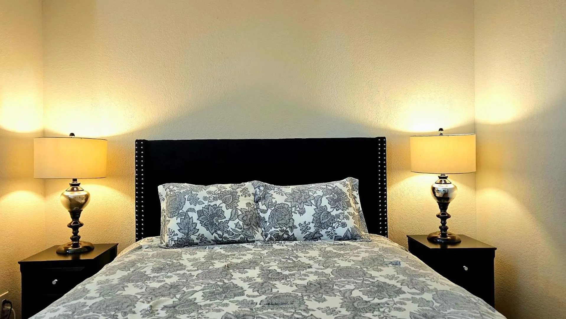 Séjour chez l'habitant Nice Private Room In A House Close To Red Rock & Las Vegas Strip #1 États-Unis